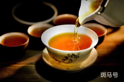 红茶里面什么茶叶好喝(新手喝红茶选择什么茶叶)